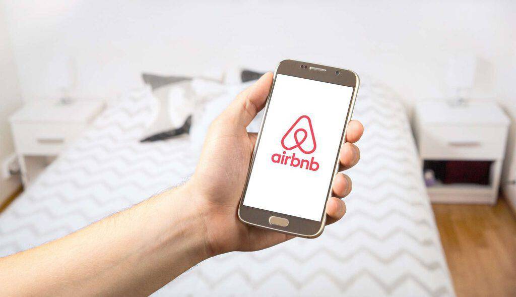 Airbnb Management Service